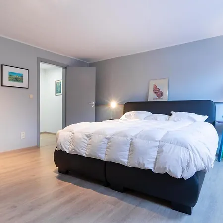 Bruges Holiday Home 別荘 *